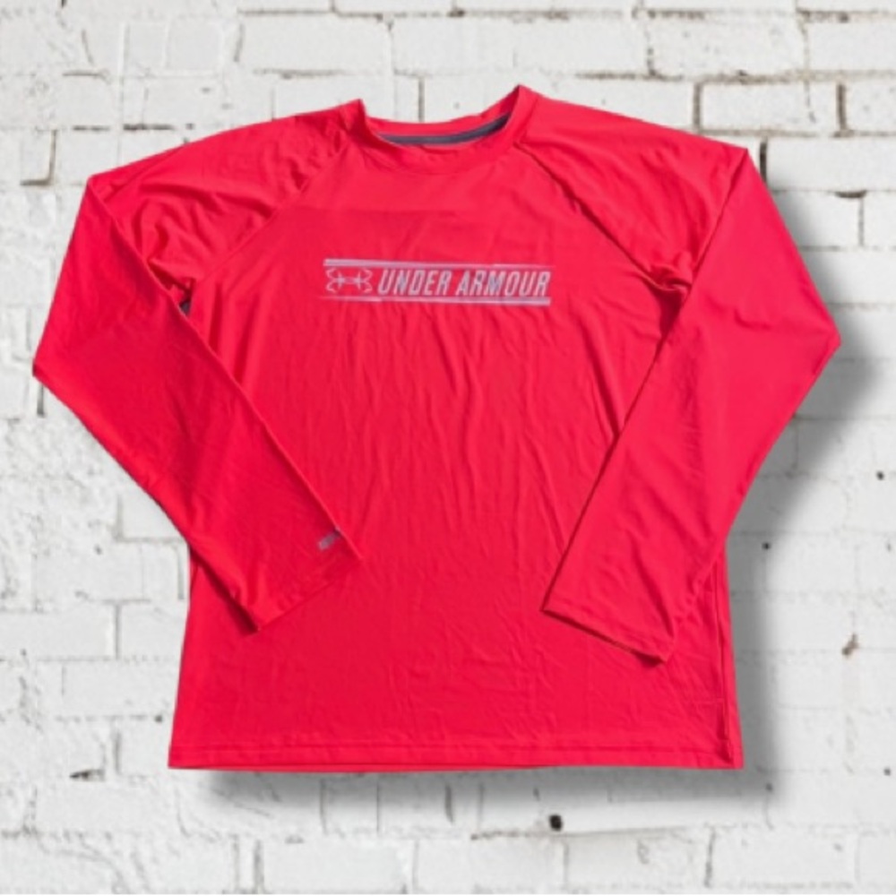 🏝️NWOT Under Armour Rashguard